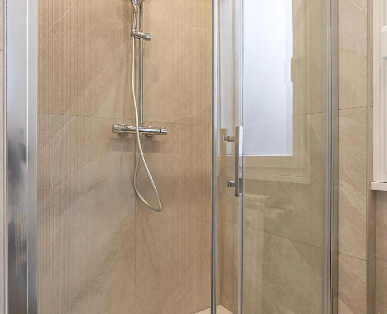 Vatican Modern Apartment 5 Min Metro A - Terrestre Rome Italy